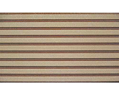 Détail de lames de terrasse en bois et en plastique