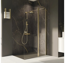 Salle de bains avec cabine de douche, ensemble de douche et porte-serviettes