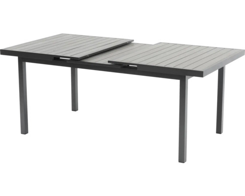 Ausziehbarer Gartentisch mit Lamellenstruktur