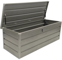 Geöffnete Gartenbox aus Metall zur Aufbewahrung im Aussenbereich