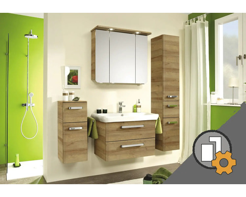 Salle de bains avec meuble sous-lavabo, armoire de toilette et armoire haute aspect bois