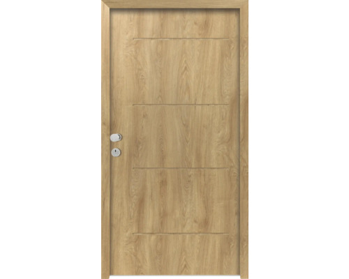 Holztür mit horizontalen Rillen und Türgriff