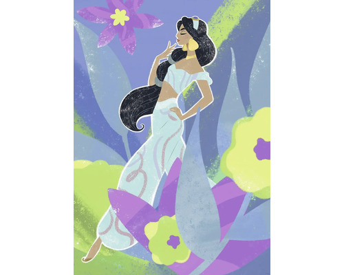 Poster Disney Princess Jasmine in Blue 50x70 cm Illustration einer Frau mit dunklen Haaren in einem hellen zweiteiligen Outfit, umgeben von Blumenmotiven.