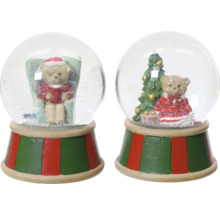 Deux boules à neige avec motif de Noël