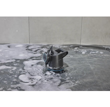 Pompe submersible pour eaux chargées Gardena dans l''eau
