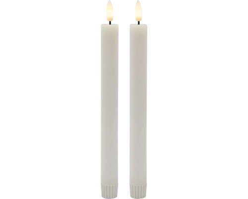 Zwei weiße LED-Kerzen