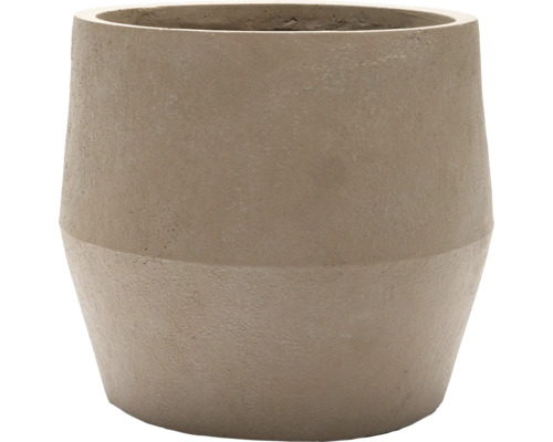 Pot de fleurs en béton