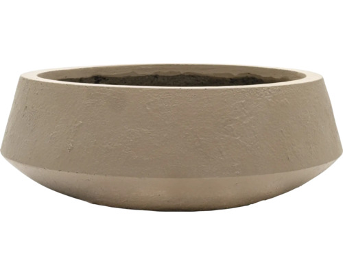 Pot de fleurs en béton
