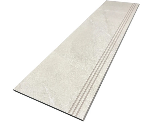 Keramik Treppenstufe mit gerillter Oberfläche