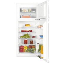 Réfrigérateur ouvert rempli de divers aliments tels que légumes, fruits, fromage et boissons