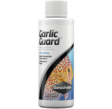Seachem Garlic Guard Fischfutterergänzung in einer 100-Milliliter-Flasche