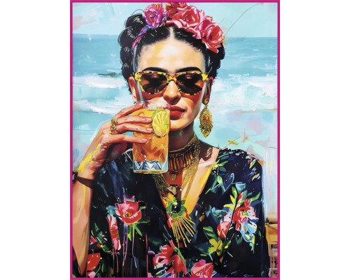 Peinture d''une femme avec des fleurs dans les cheveux et des lunettes de soleil, tenant une boisson