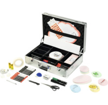 Mallette de modération avec marqueurs, ciseaux, bâton de colle et cartes de modération