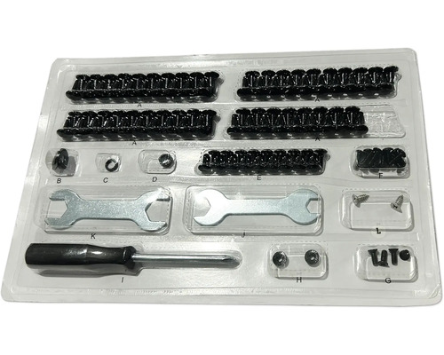 Montagesatz mit Schrauben, Muttern, Schraubenschlüssel und Schraubendreher in einer transparenten Kunststoffverpackung