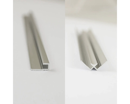 BREUER Profil-Set 1 Express Q72 für Rückwand chrom Länge 210 cm 1 Eckprofil und 2 Endprofile 1446005000157 Zwei Ansichten eines Aluminiumprofils