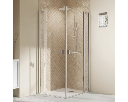 Eckdusche mit Duscharmatur und Handtuchhalter im Badezimmer