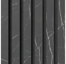 Panneau décoratif aspect marbre avec structure rainurée