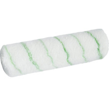 Rouleau de peinture avec motif à rayures vertes