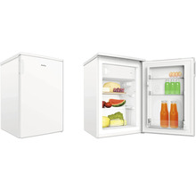 Réfrigérateur Amica avec porte ouverte et aliments