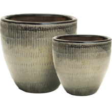 Deux pots de fleurs décoratifs avec une surface à rayures verticales.