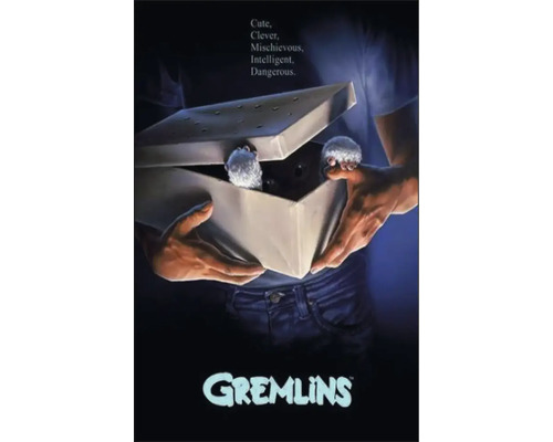 Gremlins Filmplakat mit Person, die eine Schachtel mit Kreaturen hält
