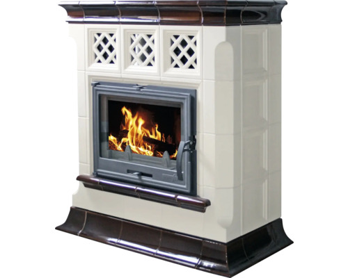 Kaminofen mit Kacheln und Feuerraum