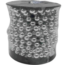 Guirlande avec boules argentées dans l''emballage