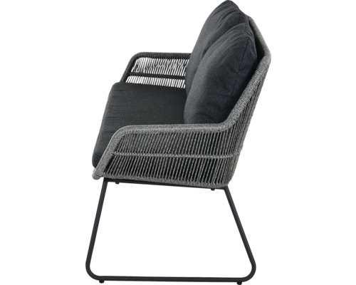 Fauteuil de salon de jardin avec coussins et aspect rotin