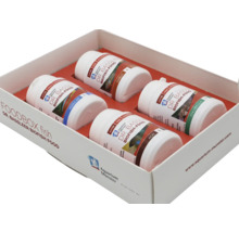 Dr. Bassleer Biofish Food Foodbox avec différents types d'aliments pour poissons dans une boîte blanche