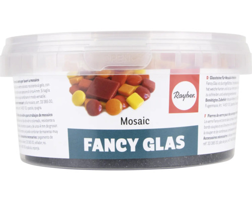 Glasmosaiksteine im transparenten Behälter für Mosaikarbeiten