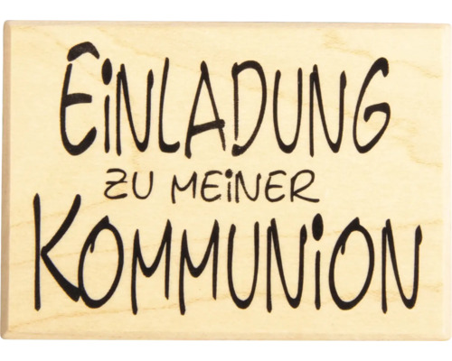 Holzschild mit der Aufschrift ''Einladung zu meiner Kommunion''
