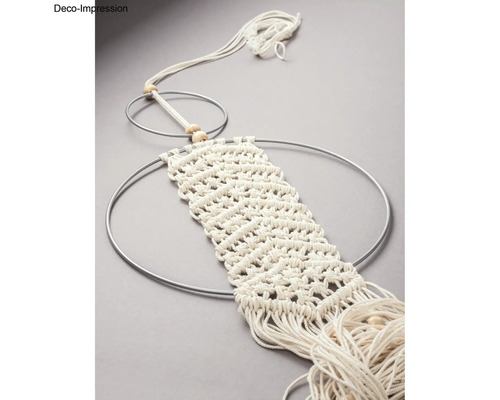 Makramee Wandbehang mit Metallring zur Dekoration