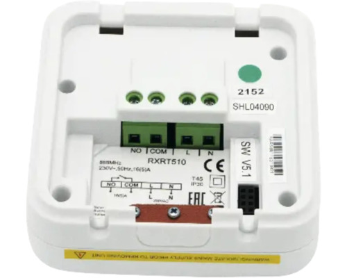 Detailansicht einer Steuerungsbox mit elektronischen Anschlüssen