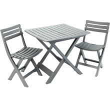 Table de jardin avec deux chaises en bois