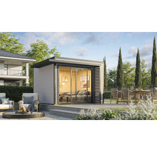 Jardin moderne avec abri de jardin, foyer et coin salon