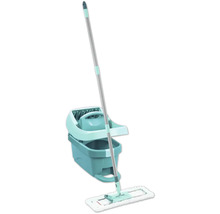 Serpillère avec seau pour le nettoyage des sols