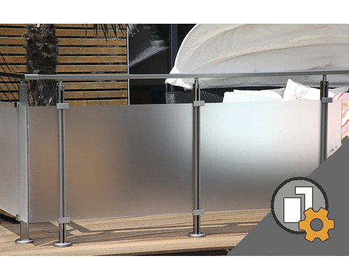 Terrasse mit Glasgeländer für Wind- und Sichtschutz