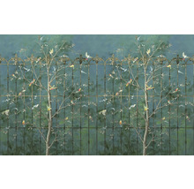 Tapete mit Baum-, Vogel- und Zaunmotiven für die Wandgestaltung