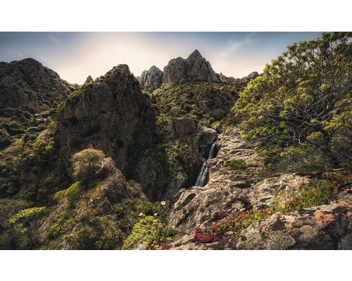 Papier peint panoramique intissé SHX9-075 Rainbow Lands 9 pces 450 x 280 cm Paysage montagneux avec rochers et cascade