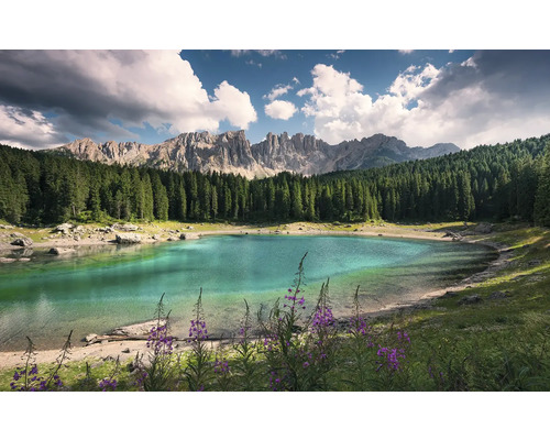 Papier peint panoramique intissé SHX9-021 Joyau des Dolomites 9 pces 450 x 280 cm Paysage avec lac de montagne, forêt et chaîne de montagnes