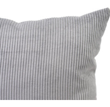 Coussin en velours côtelé