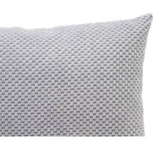 Coussin gris à motif tricoté