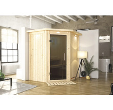 Holzsauna mit Glastür in einem hellen Raum