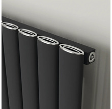 Heizkörper mit vertikalen Heizrohren