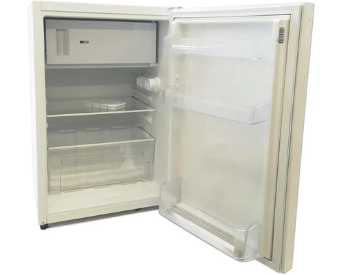 Réfrigérateur ouvert avec compartiments de rangement