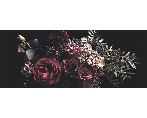 Arrangement floral décoratif avec roses et verdure