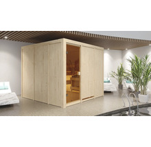 Holzsauna mit Glastür in einem Wellnessbereich mit Pool und Liegen
