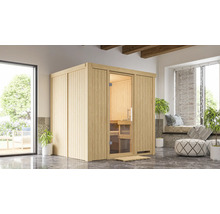 Innenraumansicht einer Sauna aus Holz mit Glastür in einem hellen Raum