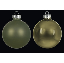 Zwei Christbaumkugeln mit Aufhängung