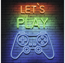 Image au néon avec l'inscription Let's Play et une manette sur un mur de briques